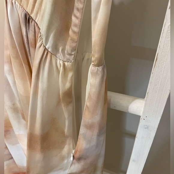 H&M Beige Long V-Neck Dress - Picture 3 of 6